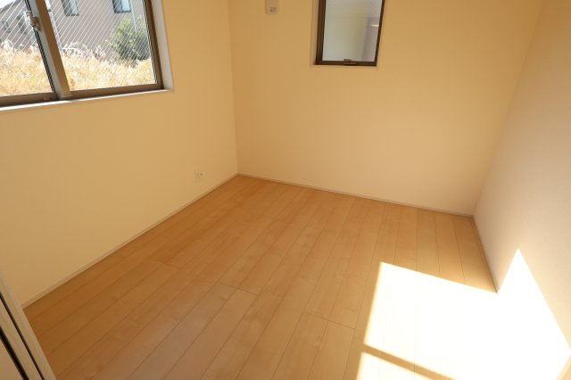 《仲介手数料無料》浦和区皇山町6-9(3号棟)新築一戸建てリーブルガーデンの洋室