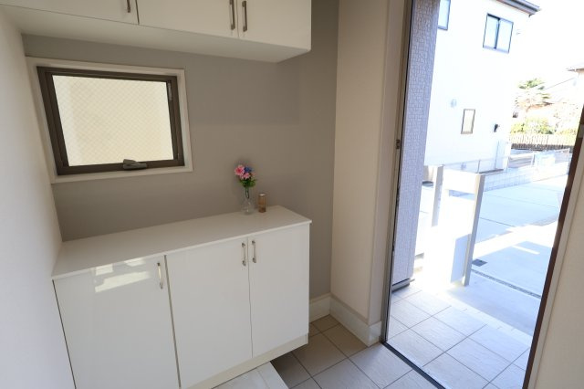 《仲介手数料無料》浦和区皇山町6-9新築一戸建てリーブルガーデンの玄関