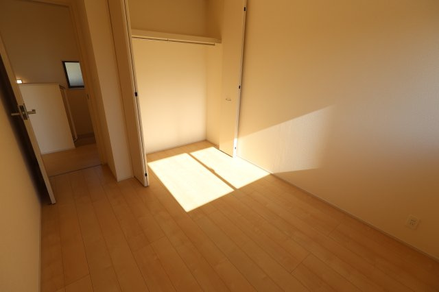 《仲介手数料無料》浦和区皇山町6-9(3号棟)新築一戸建てリーブルガーデンの洋室