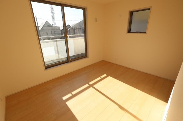 《仲介手数料無料》浦和区皇山町6-9(3号棟)新築一戸建てリーブルガーデンの洋室