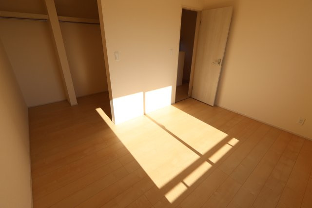 《仲介手数料無料》浦和区皇山町6-9新築一戸建てリーブルガーデンの洋室