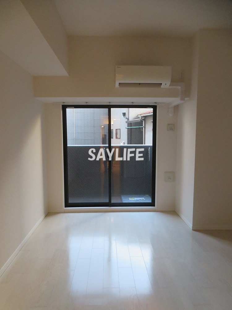 S-RESIDENCE緑橋駅前の居間・リビング