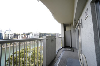 【バルコニー】 | 【上質リノベ】ロッコーマンション京橋川コーポ | 現地（2026年1月29日11：00頃）撮影