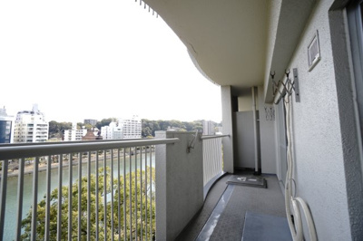 【バルコニー】 | 【上質リノベ】ロッコーマンション京橋川コーポ | 現地（2026年1月29日11：00頃）撮影