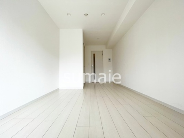 リブリ・イレブンの洋室|白を基調としたお部屋です！