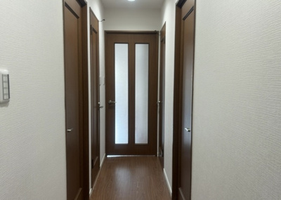 【内装】 | プラタスガーデンつきみ野 | 内装はとにかくおしゃれなものがいい！と選ぶ前に、まず住んだ後のことを想像してみましょう。住んでみたらコンセントの位置が悪くて使いにくいなど出てきます。事前にどの家電をどこに置くか想定しておきましょう。