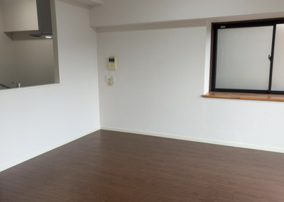 【ダイニング】 | プラタスガーデンつきみ野 | ダイニングは、食事や家族の団らんスペースとしてだけではなく、ほかの用途としても使用することができます。ダイニングテーブルを置き、食事のためのスペースを作ることでリビングとの差別化を図ることができます。