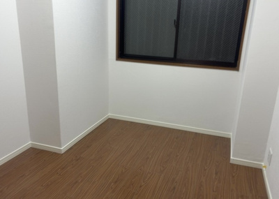 【子供部屋】 | プラタスガーデンつきみ野 | 子供が何人でも年齢によっては、受験時にしっかり壁のある個室があった方が良い場合もあります。難しい問題ですが、兄弟の人数や、性別や年齢差によって状況が異なりますので、数年後のこともしっかり考えましょう。