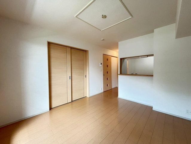 シャン・ド・フルールの居間・リビング