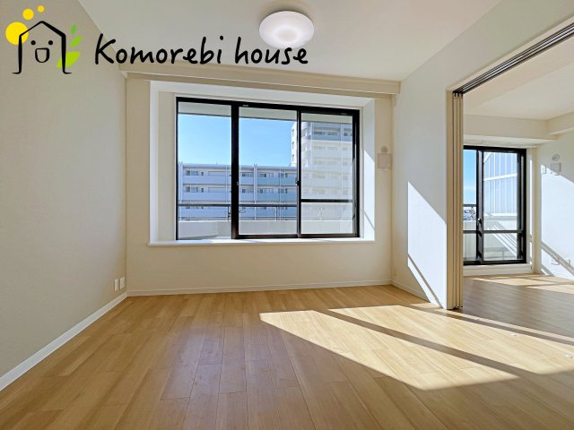 北鴻巣パーク・ホームズの居間・リビング|ゆったり過ごせる居間です