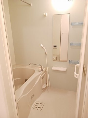 カーサ　エンの浴室|落ち着いた空間のお風呂です