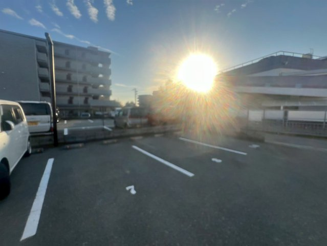 グランディールの駐車場