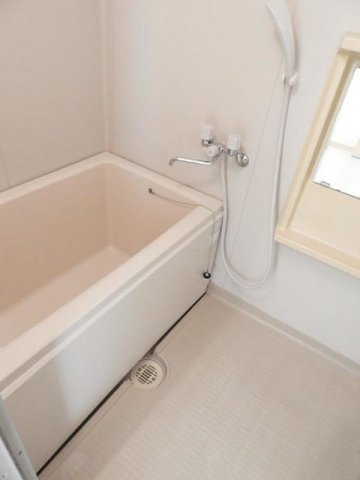 ひまわりＡの浴室|お風呂です