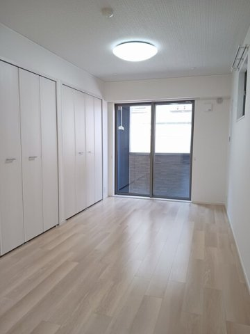 Ｗｅｓｔ　Ｒｉｖｅｒ　Ⅱの内装|明るい室内です