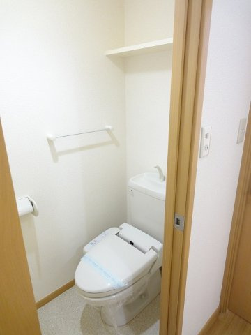グランジュネッスのトイレ|清潔感のあるトイレです