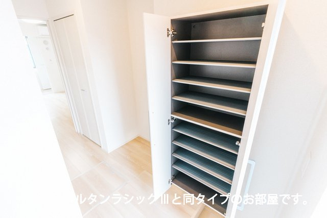 シャンス　トロワの収納|こまごまとしたものを収納できそうですね