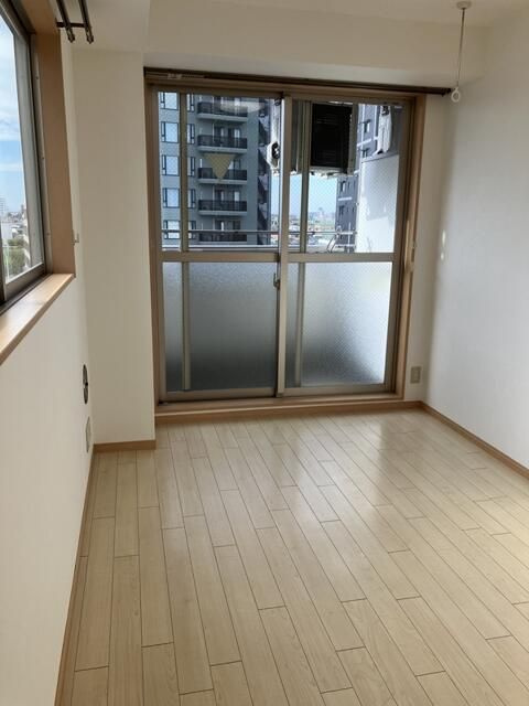 ロイヤルシティ赤羽岩淵の居間・リビング