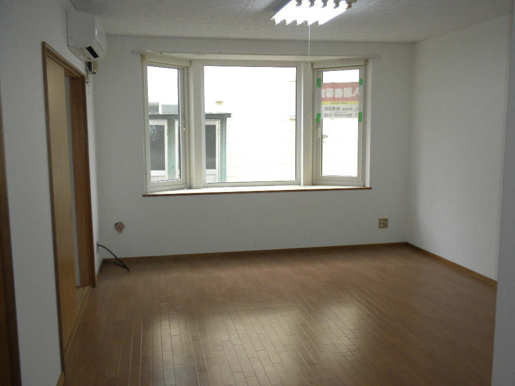 コーポ・サンライトAの居間・リビング|リビング