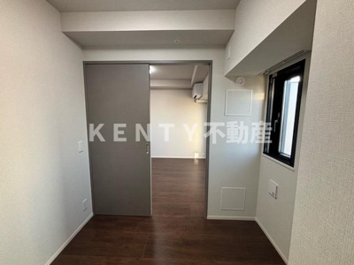 【居間・リビング】 | プライムガーデン大森 | こちらの居間で趣味の時間をお楽しみください