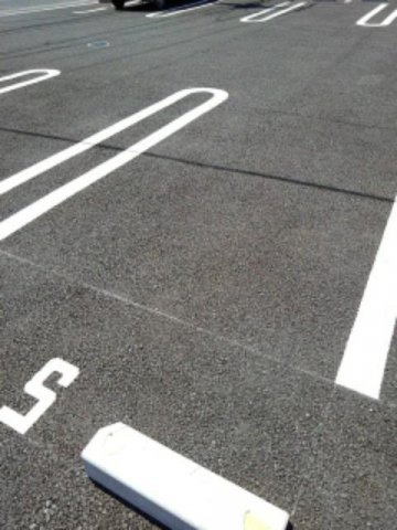 くりの木の駐車場