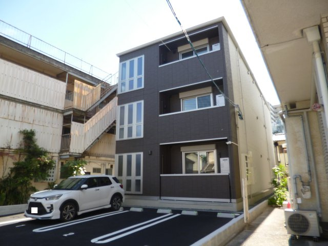 ＡＴＬＡＳの外観