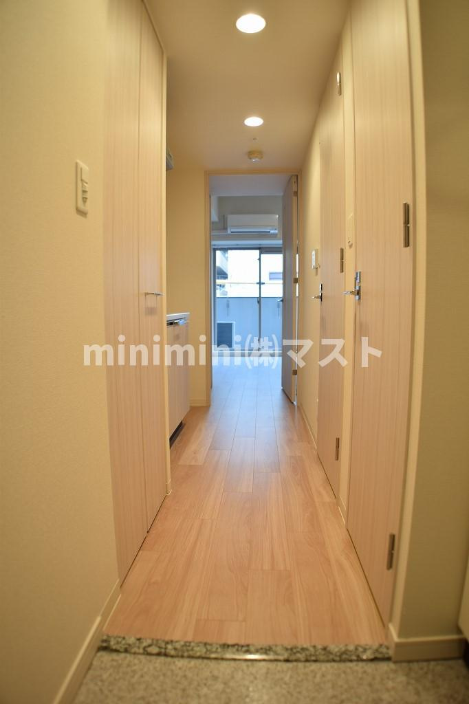 プレサンス江戸堀の玄関