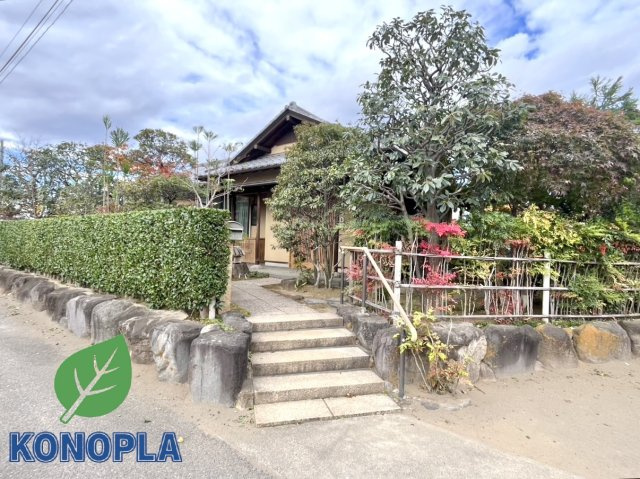 【中古戸建】伊勢崎市境上渕名の外観|■外観｜特徴のある個性的な住まいと美しい街並み、そして住みやすい環境を、ぜひ現地でご覧になりませんか。お気軽にお問合せください(^^)  