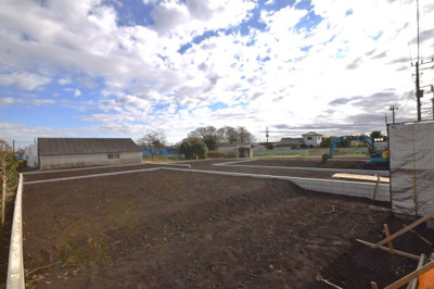 【外観】 | 湘南台駅 藤沢市獺郷／建築条件なし４５坪以上　売地残２区画-53-3- | 見上げなくても空が望める解放感は都会では味わえない「ゆとり」がここにはあります♪