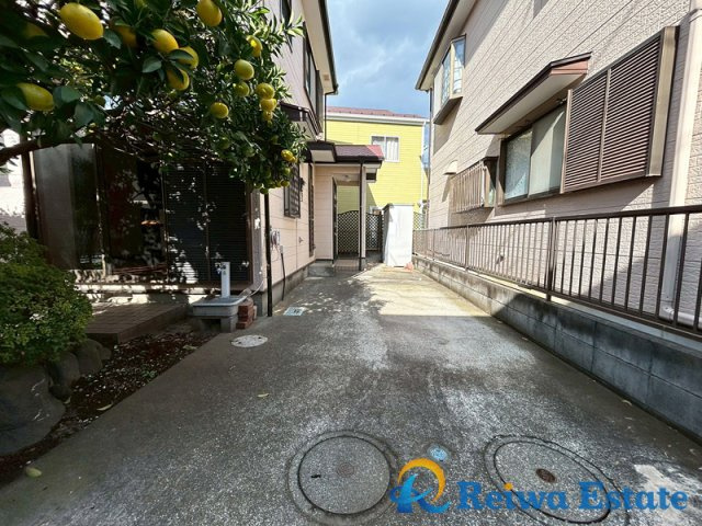 中古戸建　茅ヶ崎市中島の駐車場