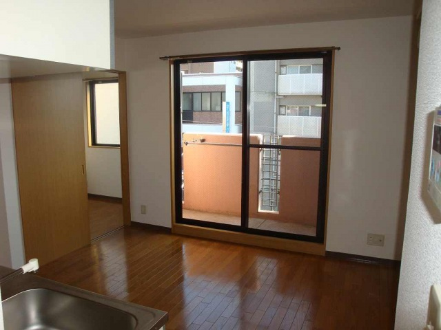 ポートサイド御幸の居間・リビング