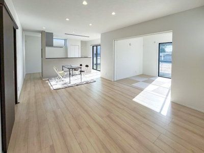 【居間・リビング】 | 三重郡川越町大字南福崎《6号棟》