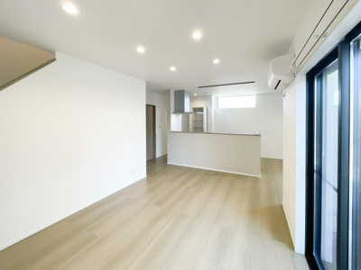 【居間・リビング】 | 三重郡川越町大字南福崎《7号棟》