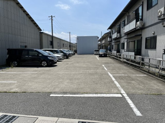 【駐車場】