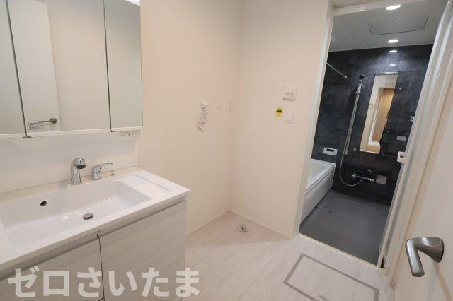 《仲介手数料無料》見沼区大和田町２丁目775新築一戸建てグラファーレのランドリースペース