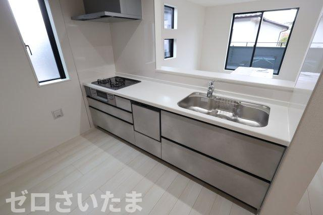 《仲介手数料無料》見沼区大和田町２丁目775新築一戸建てグラファーレのキッチン