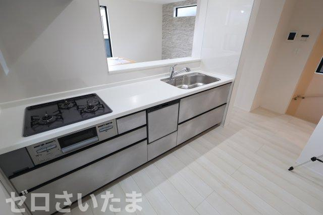 《仲介手数料無料》見沼区大和田町２丁目775新築一戸建てグラファーレのキッチン