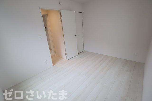 《仲介手数料無料》見沼区大和田町２丁目775新築一戸建てグラファーレの洋室|2階の6帖