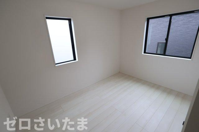 《仲介手数料無料》見沼区大和田町２丁目775新築一戸建てグラファーレの洋室|2階の6帖