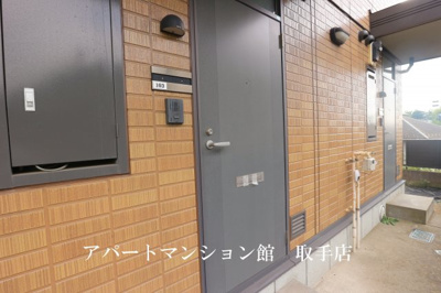 【玄関】 | ヴァンコリーヌ新町