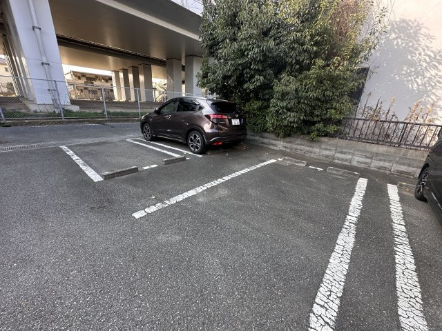 アクセスGの駐車場
