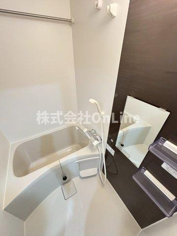 シャルールメゾン桃谷の浴室