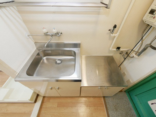 プラス九条のキッチン