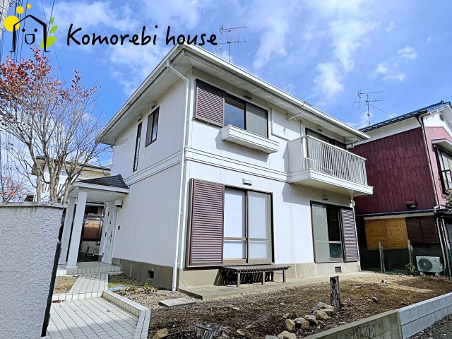 蓮田市大字閏戸　中古一戸建ての外観|白を基調とした外観です