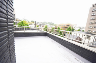 【バルコニー】