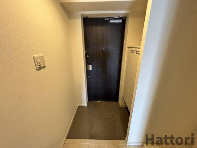 スペーシア江坂広芝町の玄関