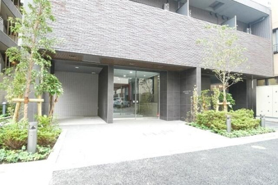 【エントランス】 | LUMEED CUBE 菊川 PREMIUM(ルミードキューブ菊川プレミアム）