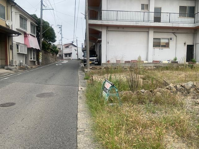 中溝３丁目の前面道路含む現地写真