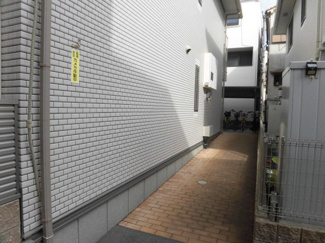 【エントランス】 | 建物入り口です。