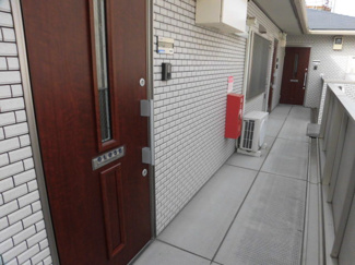 【その他共用部分】 | 日当たりの良い2階共用廊下です。