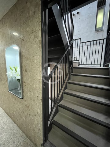 ベルフレージュ北堀江のその他共用部分|ベルフレージュ北堀江　共用階段
